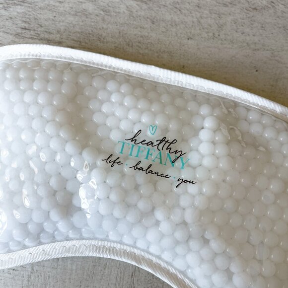 ✨ Exclusive Tiffany’s Gel Eye Mask – Employee-Only Wellness Gift ✨ - Picture 3 of 5